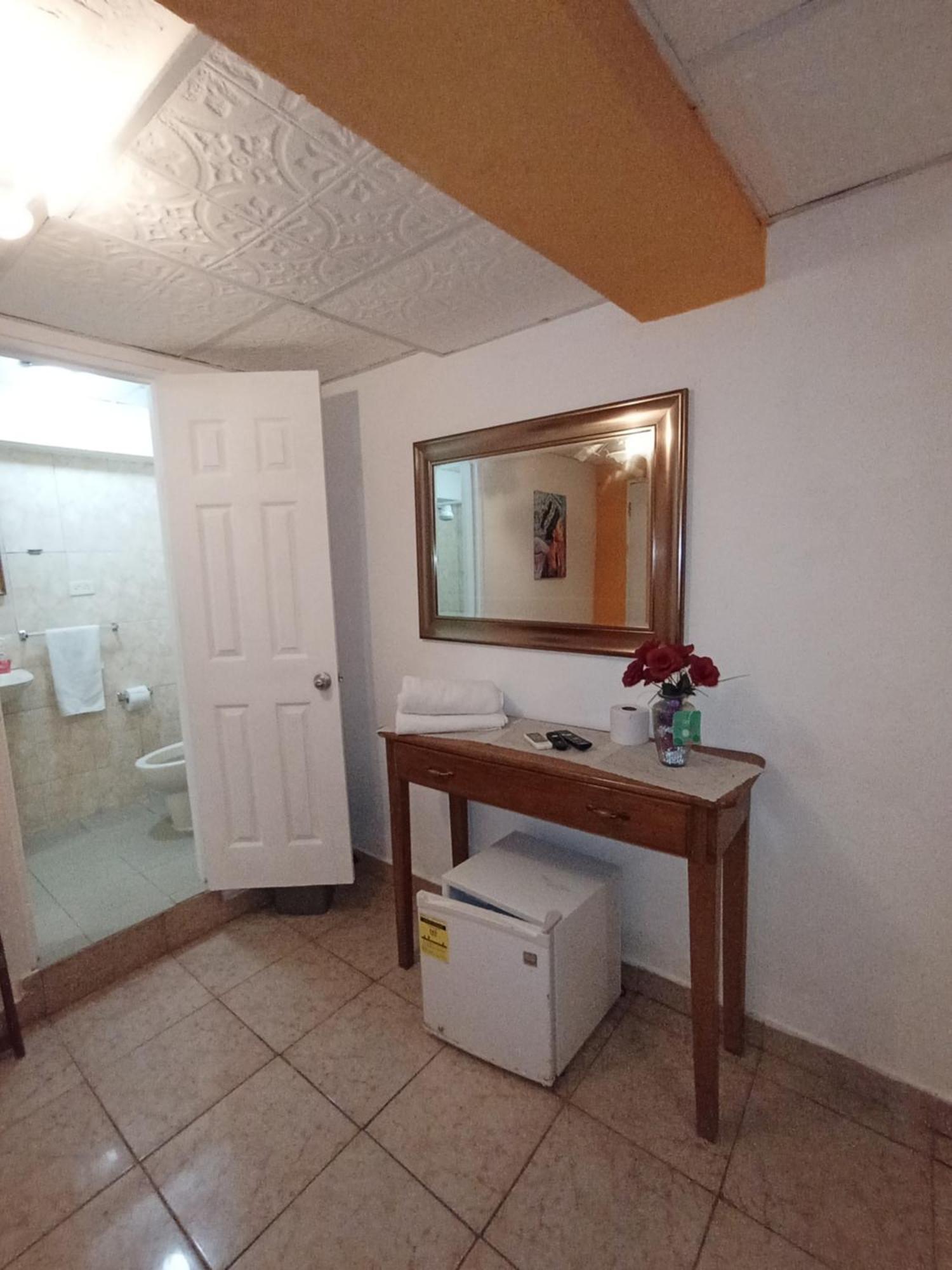 Belo Bay Apartment Hotel Portobelo Exterior photo